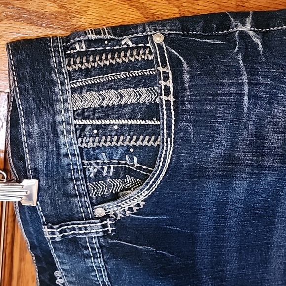 ariya jean shorts - Picture 2 of 6